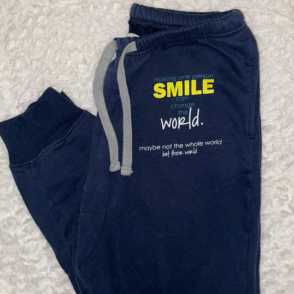 Peace love world sweatpants size small